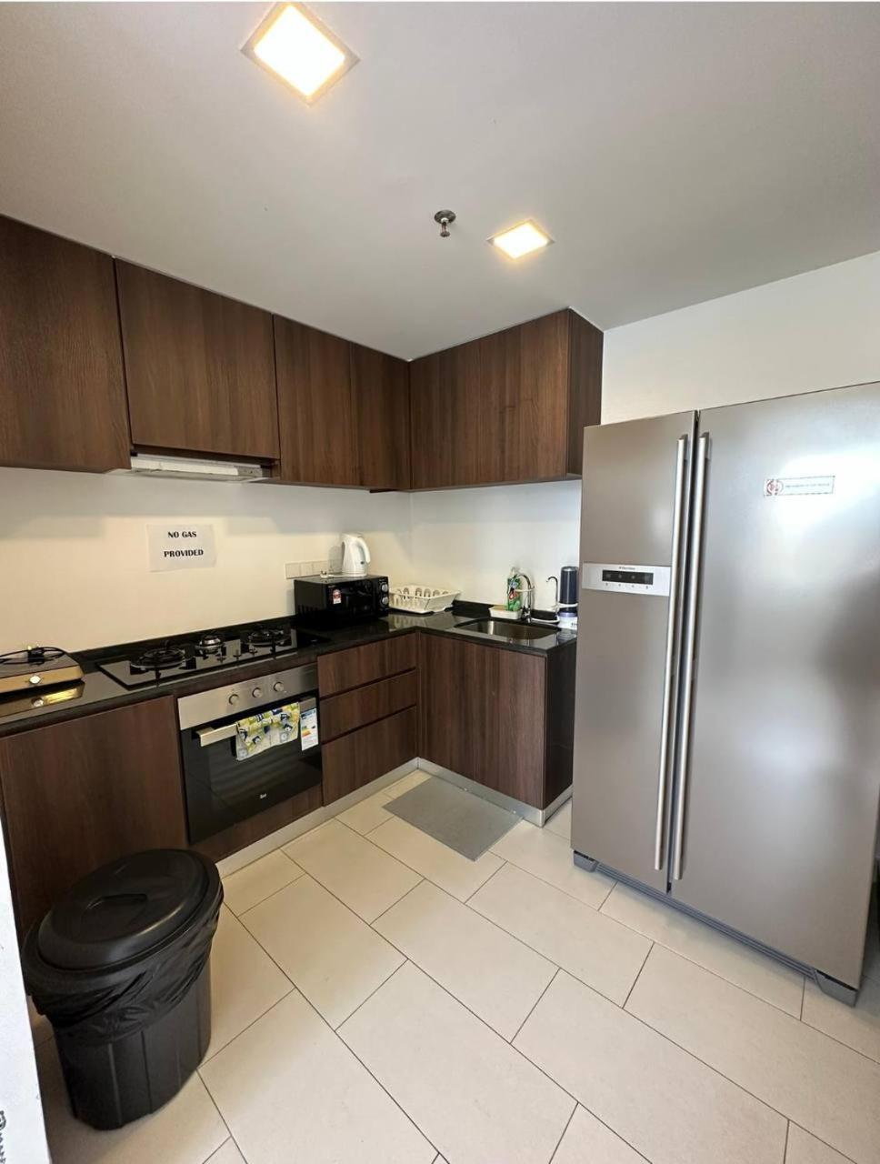 The Landmark Comfort Relax Spacious Sea View By Iz Tanjung Tokong Esterno foto